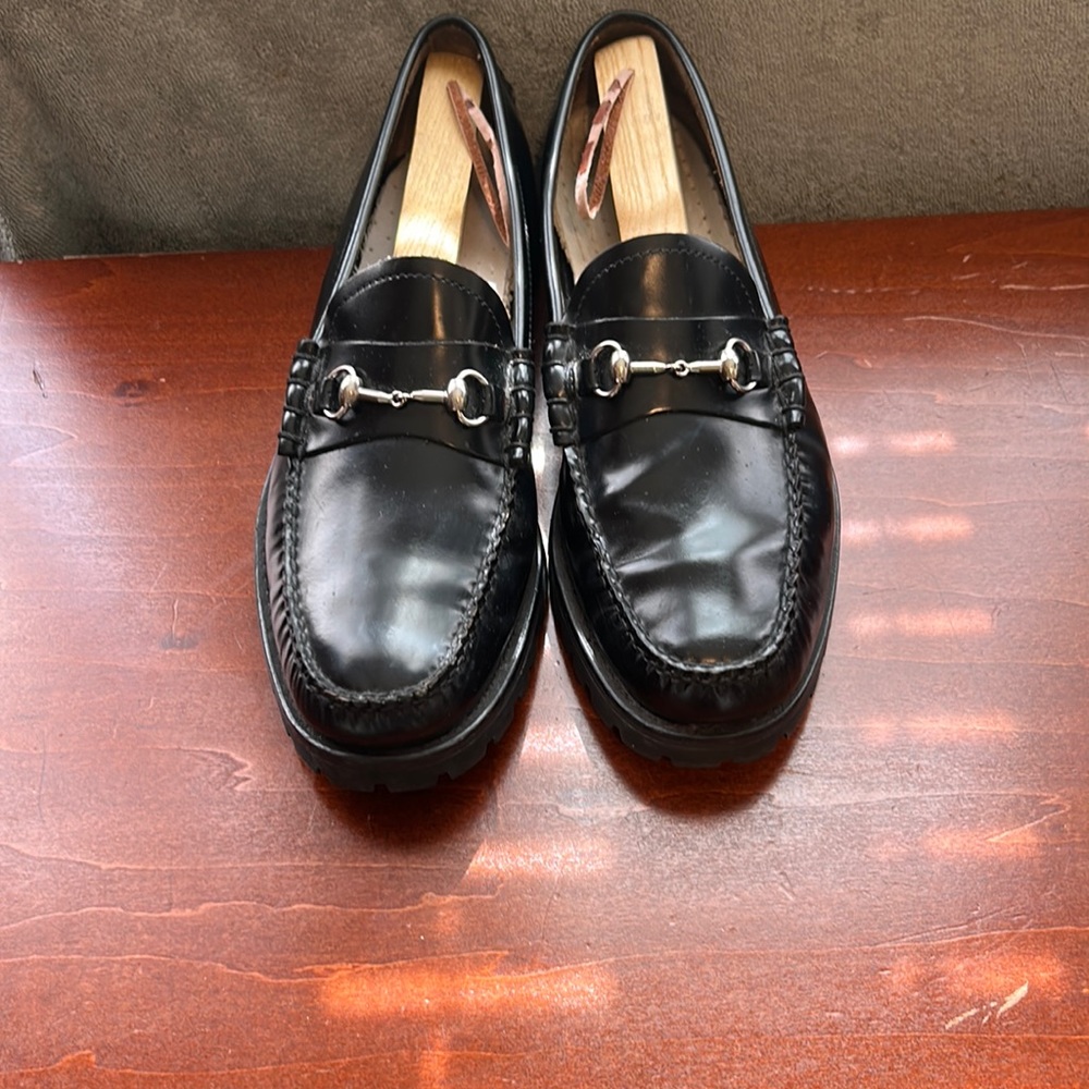 Black G.H. Bass Weejuns shoes size 11